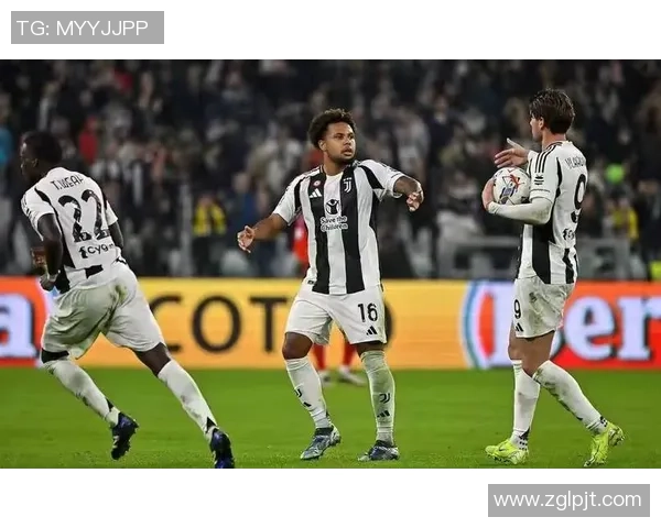 AC米兰客场挑战那不勒斯 双方激烈对决引爆意甲冠军争夺战